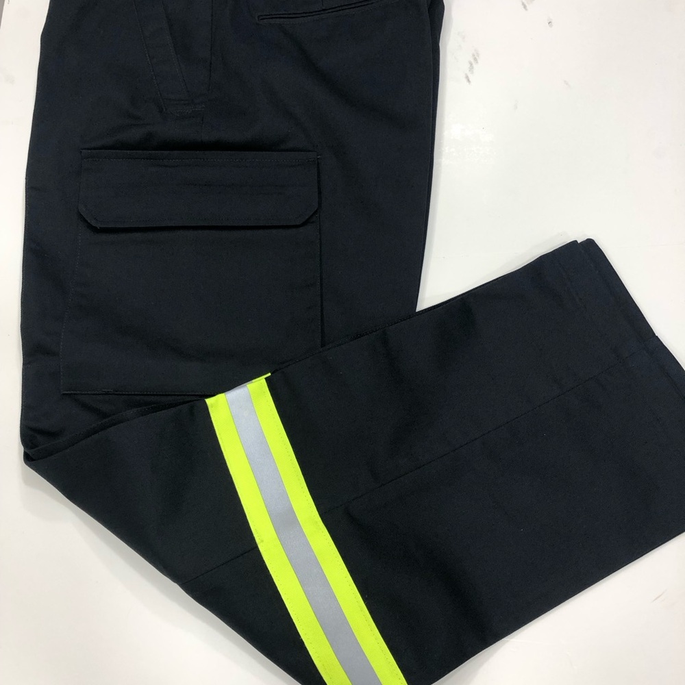 👷Navy Blue Cargo Work Pants with Reflective Stripes – Men’s Size 36 – Unisync